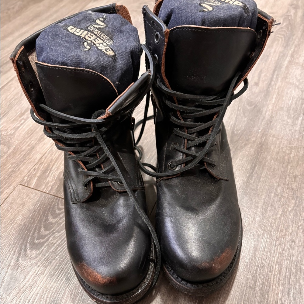 Free Bird Manchesters